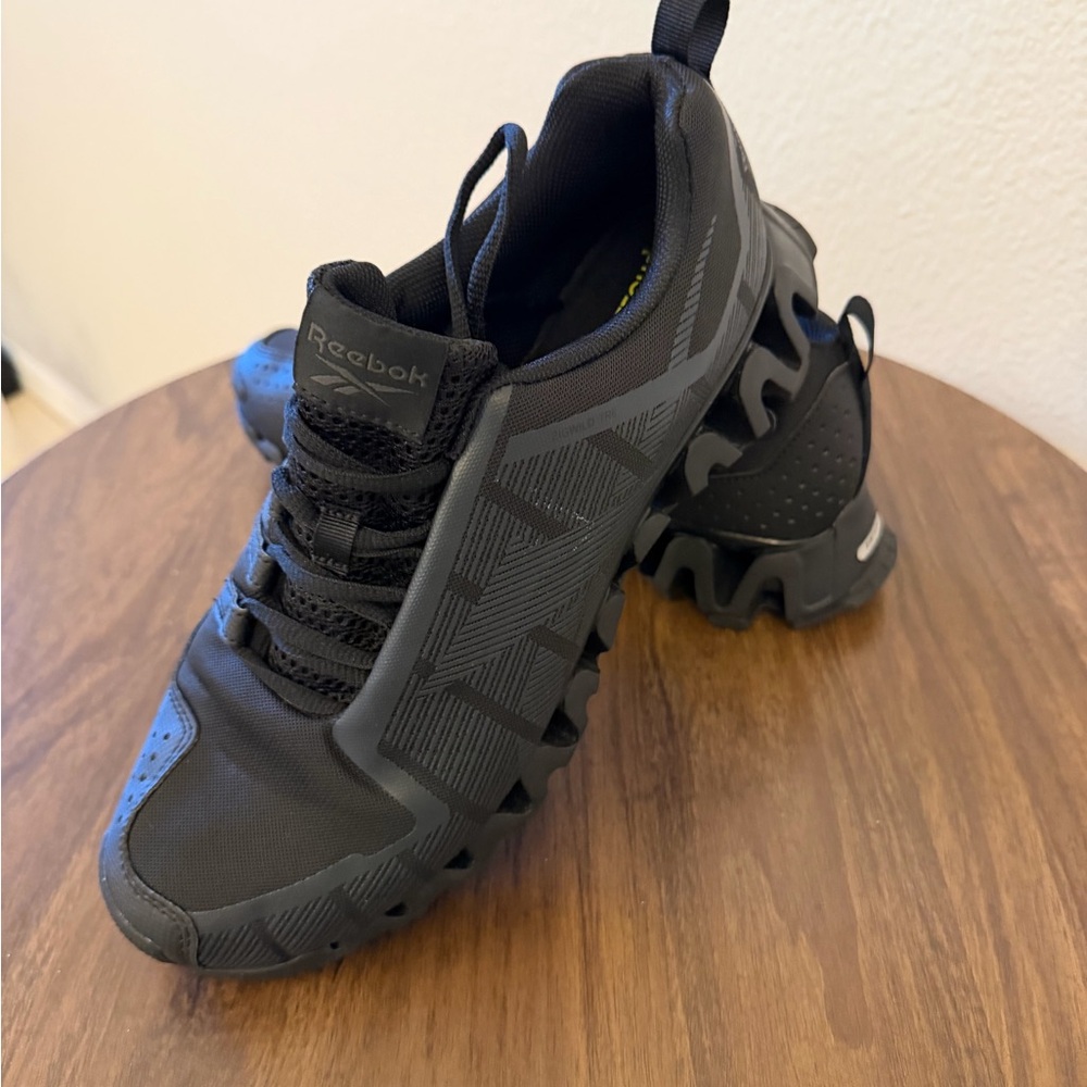 Reebok ZigTech Men's Black Athletic Shoes Size 10